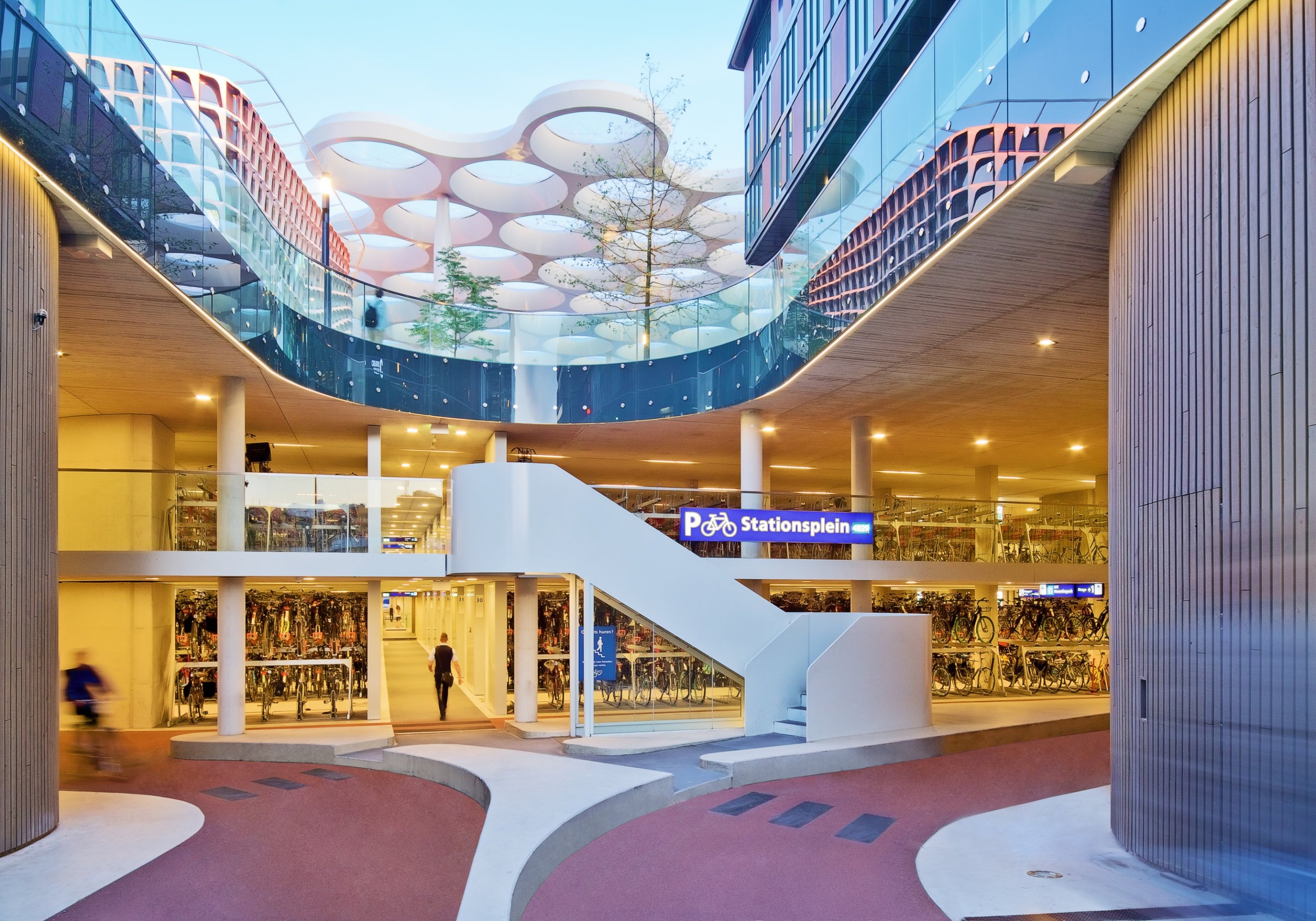 Dakconstructie van het Bollendak bij Utrecht Centraal
